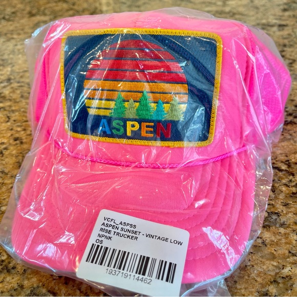 NWT Aviator Nation Pink Trucker Hat Aspen Sunset Rainbow embroidered patch - Picture 2 of 14
